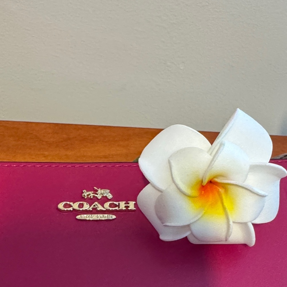 Coach Fuchsia Wallet - Picture 2 of 12